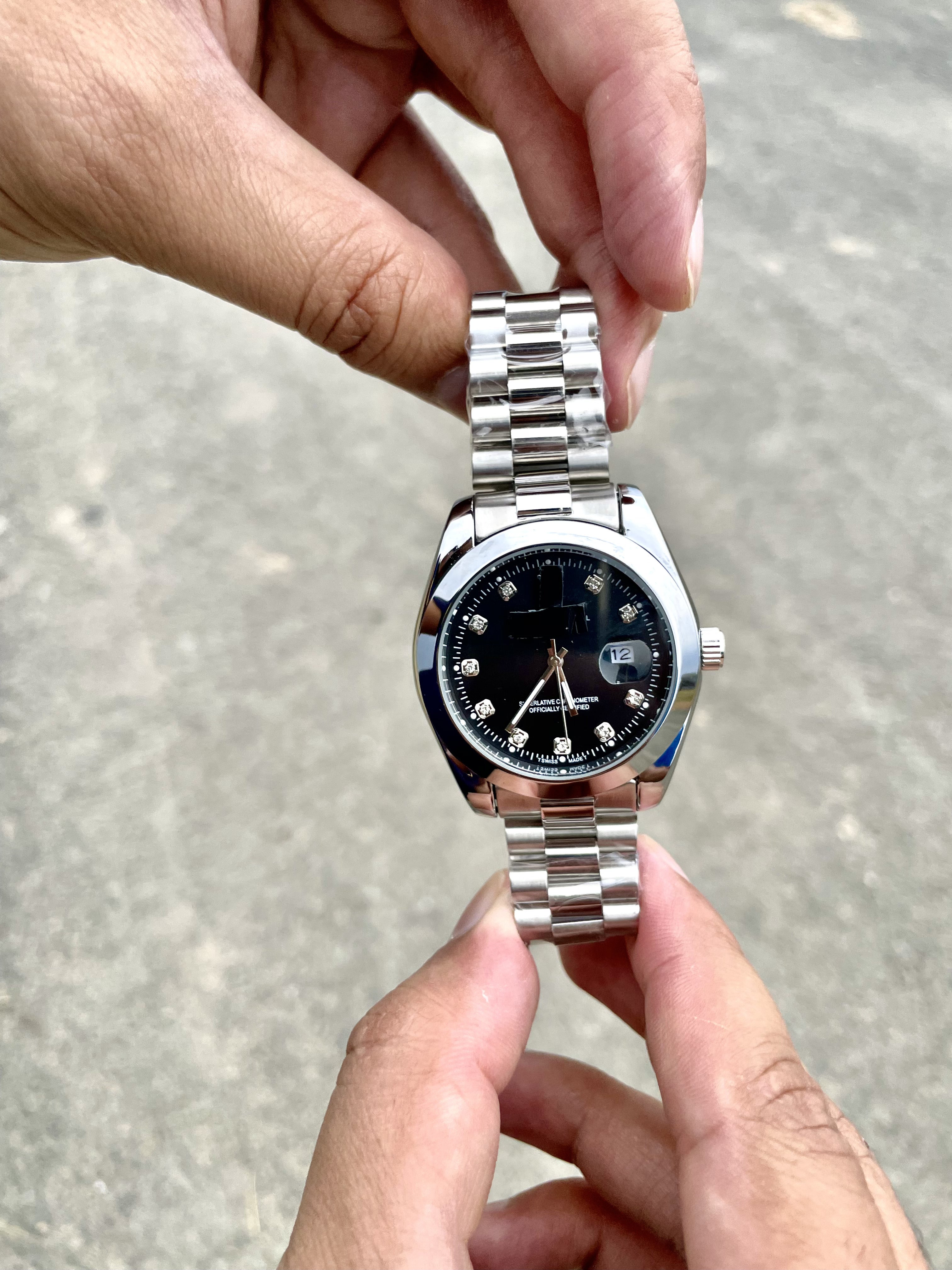 LUXURY STYLE BLACKDIAL SEMIAUTO WATCH
