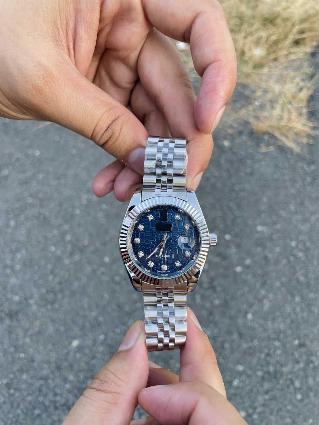 LUXURY STYLE DARKBLUE DIAL SEMIAUTO WATCH