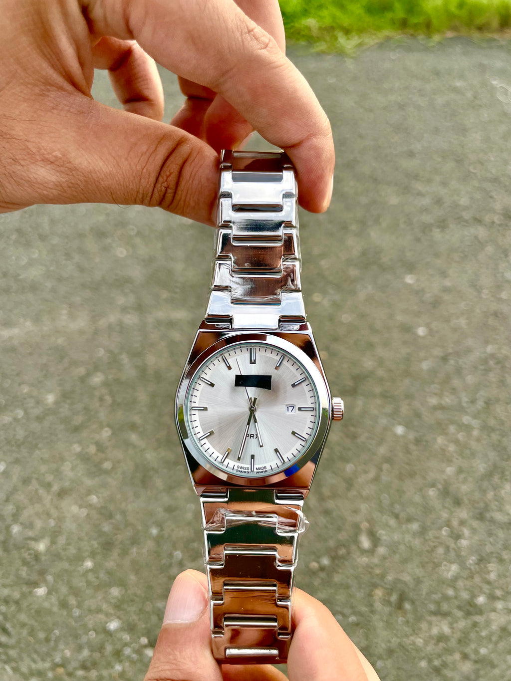 GRACEFUL SEMIAUTO DECENT WATCH